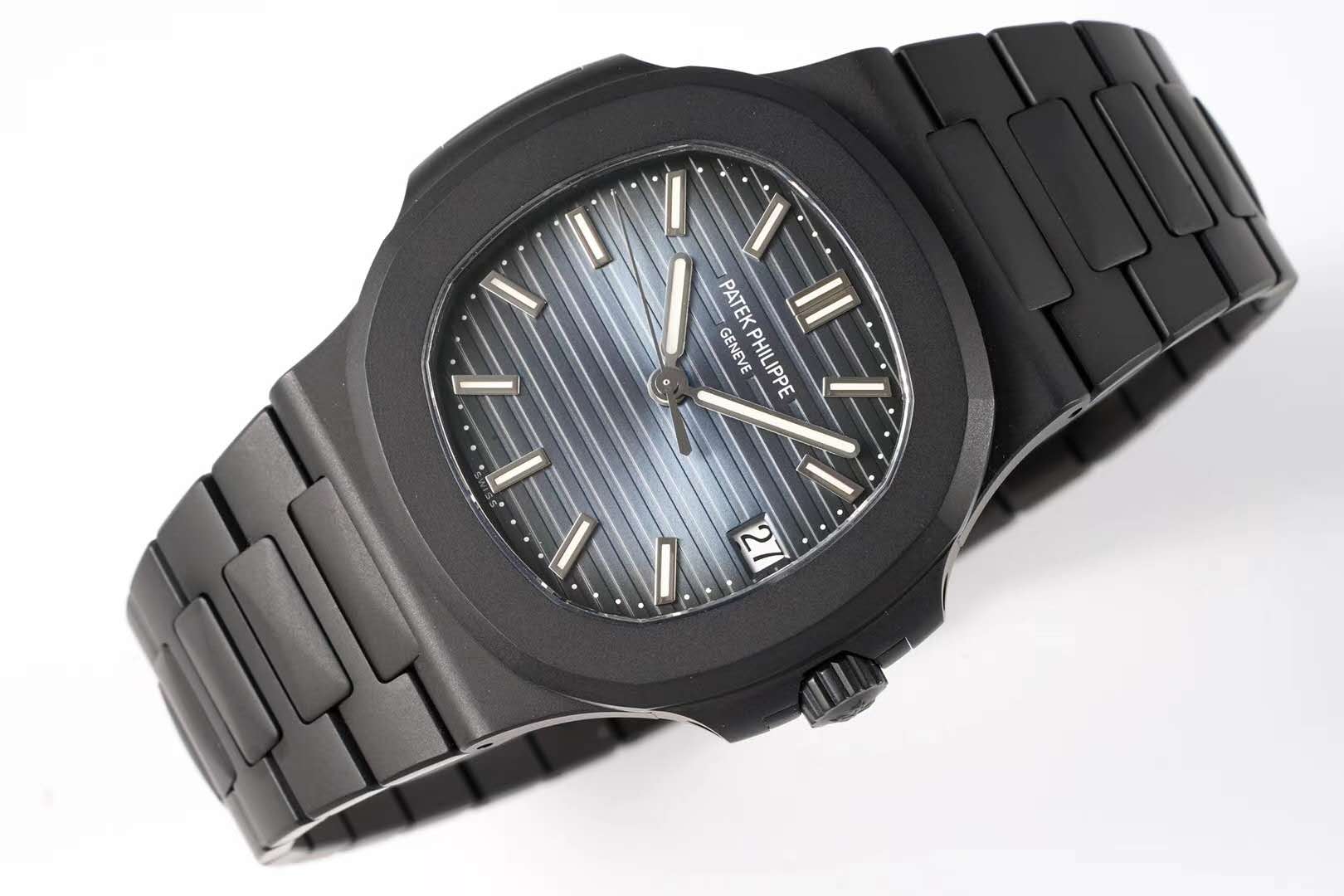 Nautilus Jumbo 5711 ‘Black Venom Limited Edition’ Blue Dial