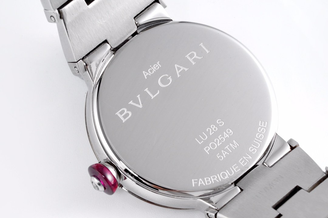 Lvcea Black Dial in Steel
